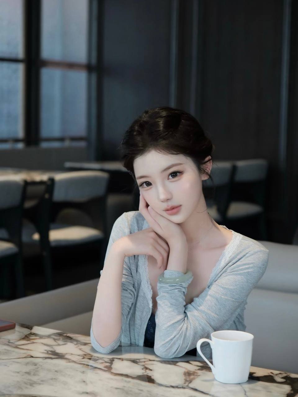 如果海报还会亮灯