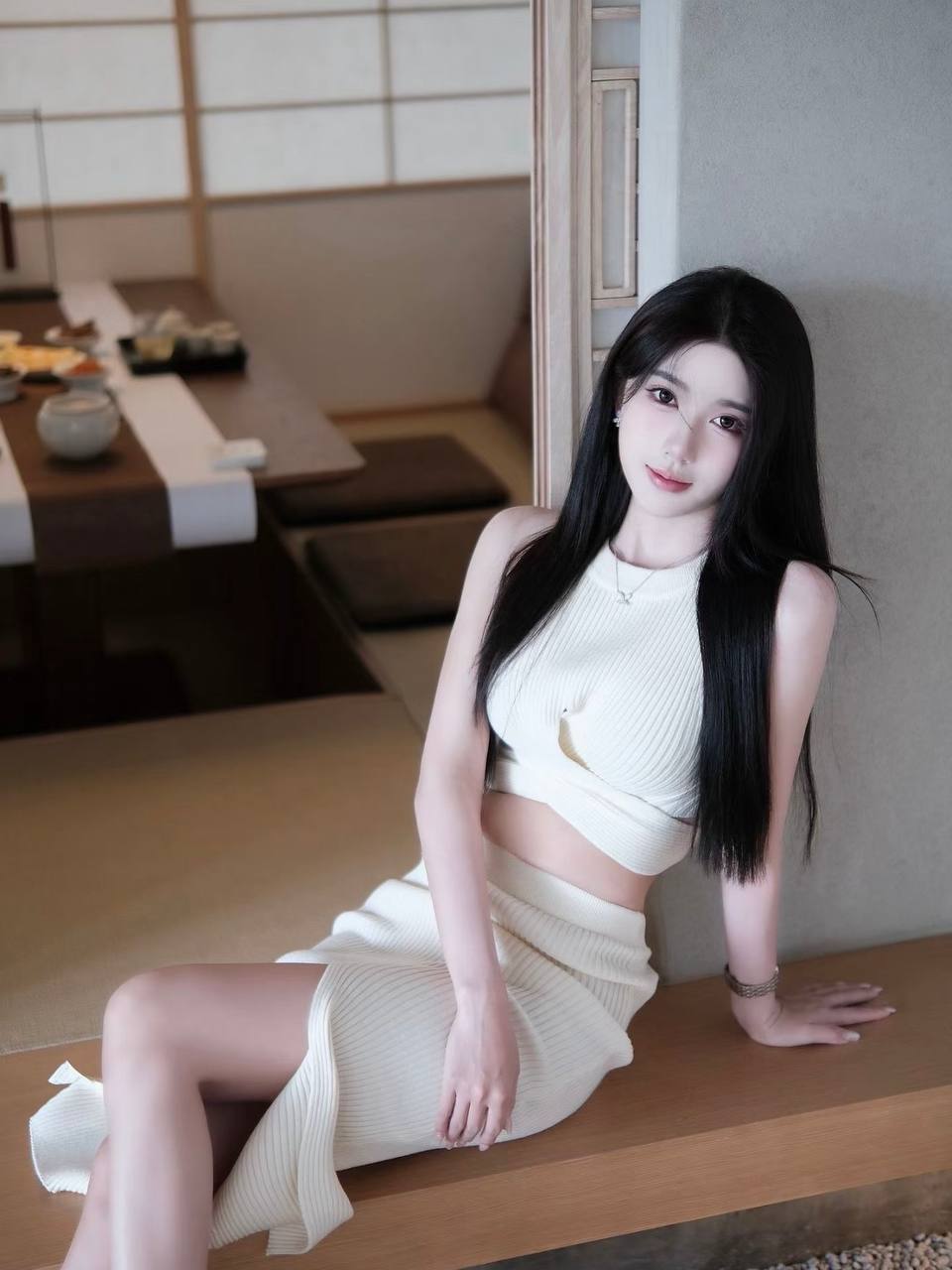海报海报后开灯